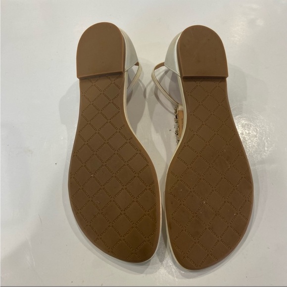 Badgley mischka rhinestone t-strap gladiator Sandals Flip Flops - Picture 6 of 10